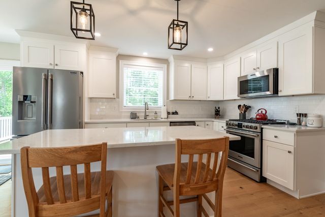 10 Banner Drive, Dover, NH 03820