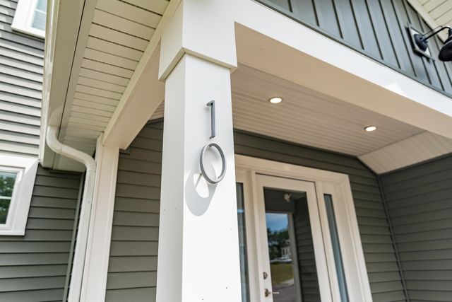 10 Banner Drive, Dover, NH 03820