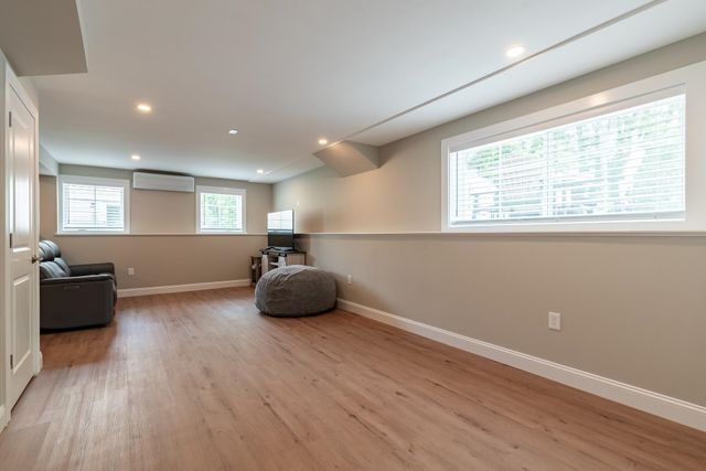 10 Banner Drive, Dover, NH 03820