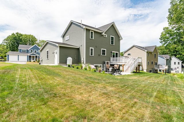 10 Banner Drive, Dover, NH 03820