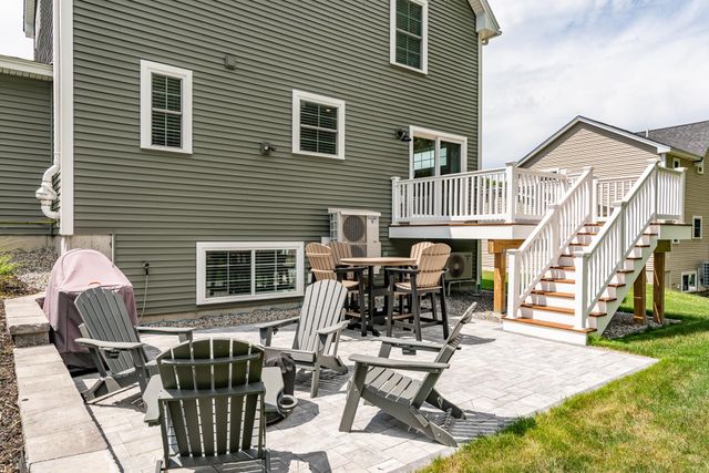10 Banner Drive, Dover, NH 03820