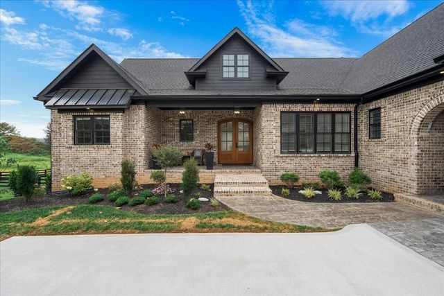 202 The Backstretch, Nicholasville, KY 40356