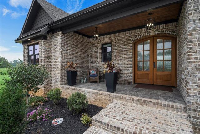 202 The Backstretch, Nicholasville, KY 40356
