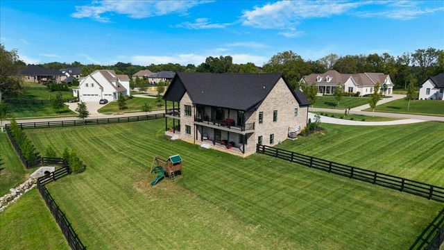 202 The Backstretch, Nicholasville, KY 40356