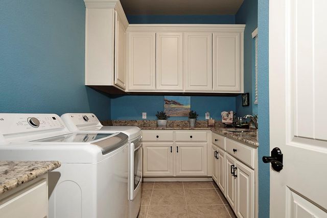 103 Windfair Loop, Montgomery, TX 77316