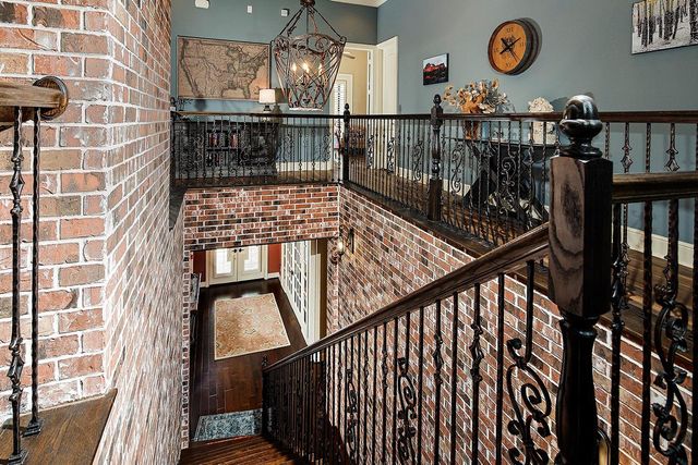 103 Windfair Loop, Montgomery, TX 77316