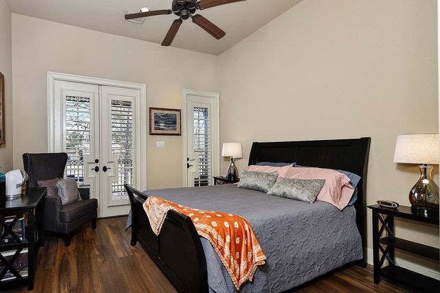 103 Windfair Loop, Montgomery, TX 77316