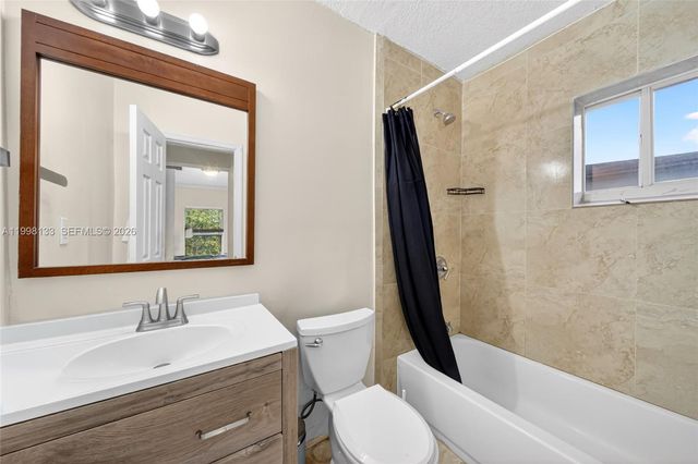 6881 SW 27th St, Miami, FL 33155