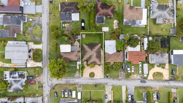 6881 SW 27th St, Miami, FL 33155