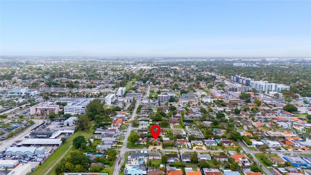 6881 SW 27th St, Miami, FL 33155