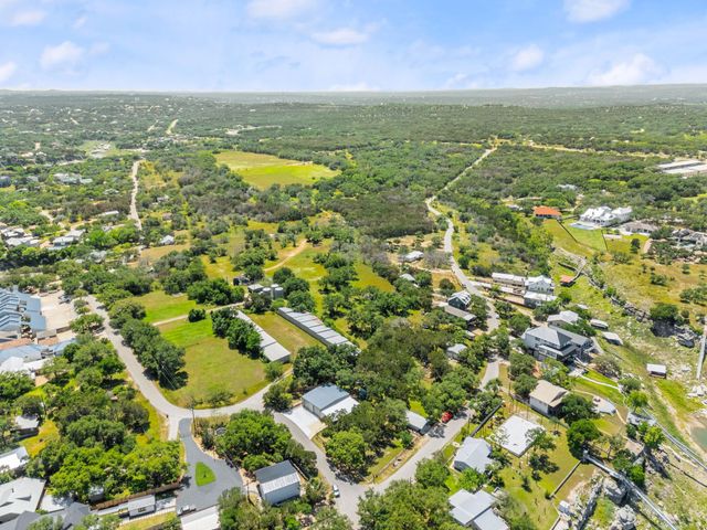 525 Pace Bend RD N, Spicewood, TX 78669