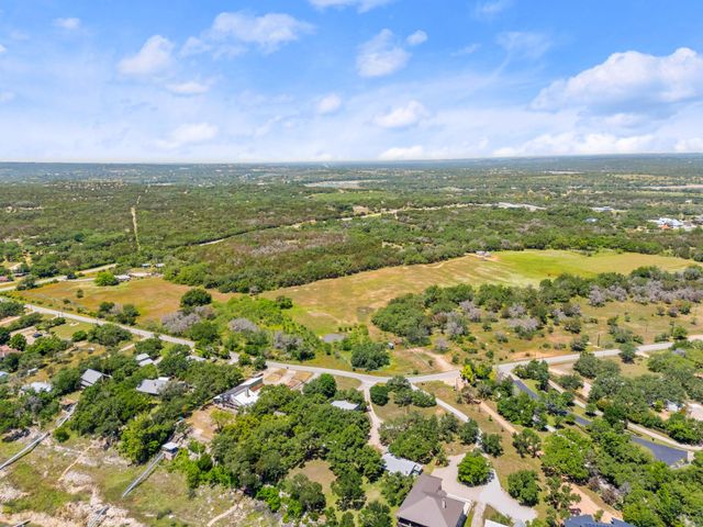 525 Pace Bend RD N, Spicewood, TX 78669