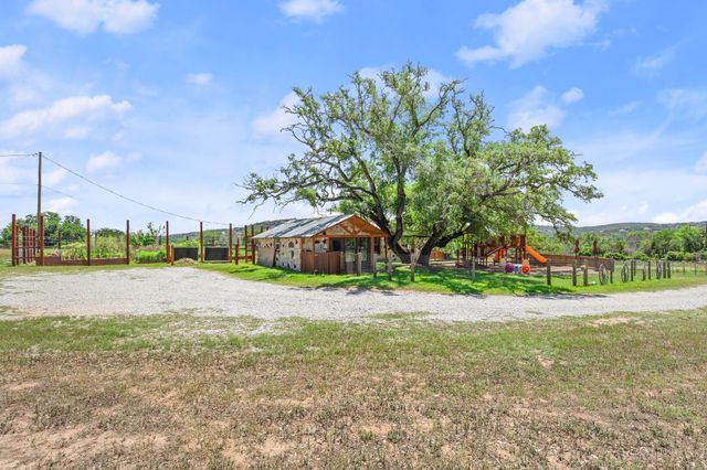 525 Pace Bend RD N, Spicewood, TX 78669