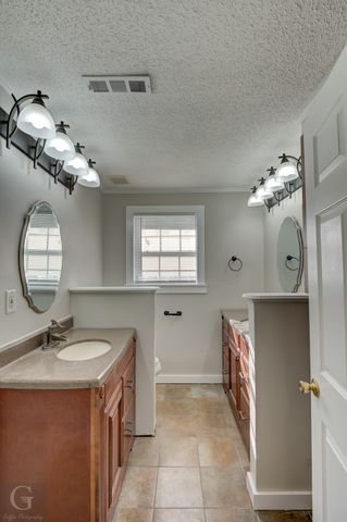 206 Latimer Street, Mooringsport, LA 71060