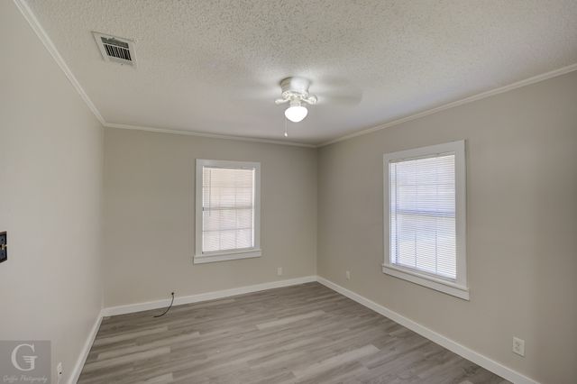 206 Latimer Street, Mooringsport, LA 71060