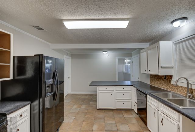 206 Latimer Street, Mooringsport, LA 71060