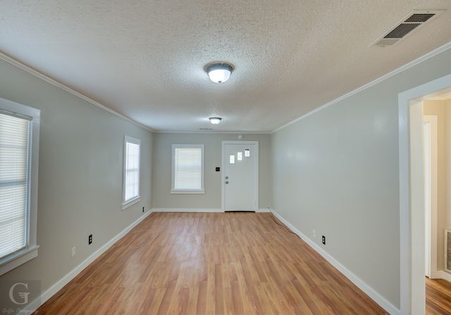 206 Latimer Street, Mooringsport, LA 71060