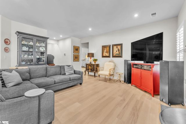 300 Beckman Drive, Greenville, SC 29605