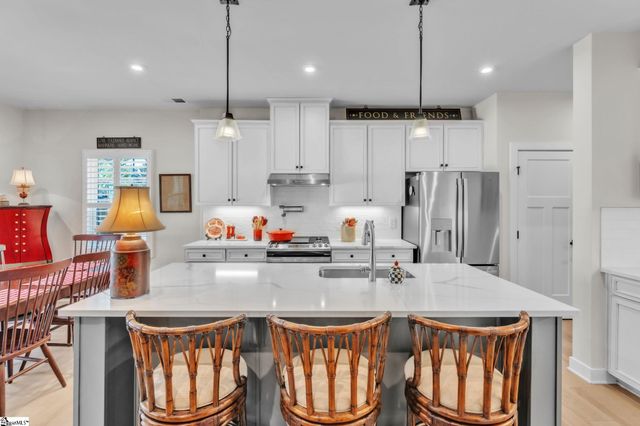 300 Beckman Drive, Greenville, SC 29605