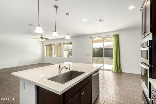 17987 W REDWOOD Lane, Goodyear, AZ 85338