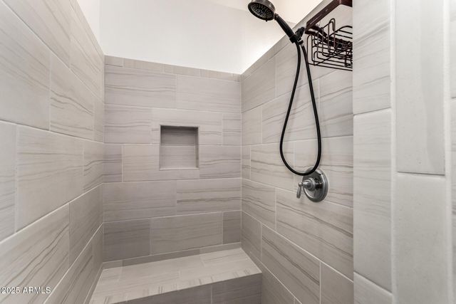 17987 W REDWOOD Lane, Goodyear, AZ 85338