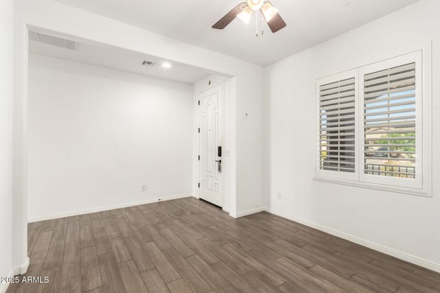 17987 W REDWOOD Lane, Goodyear, AZ 85338