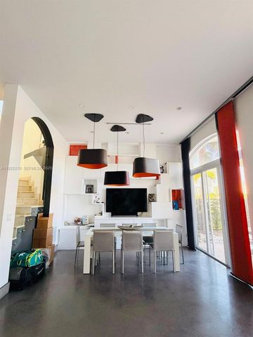 21025 NE 38th Ave 81, Aventura, FL 33180