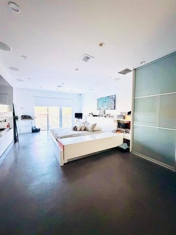 21025 NE 38th Ave 81, Aventura, FL 33180