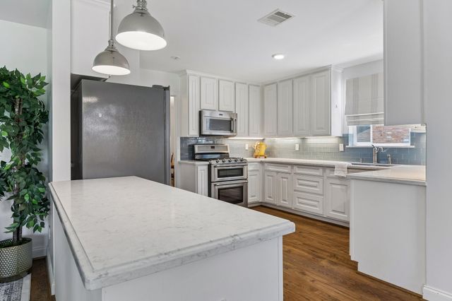 5926 Kuldell Drive, Houston, TX 77074