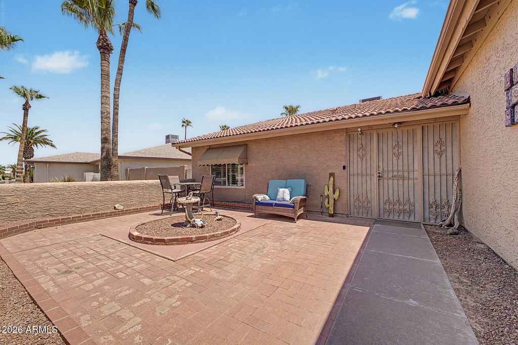 26017 S NEW TOWN Drive, Sun Lakes, AZ 85248 — photo 4