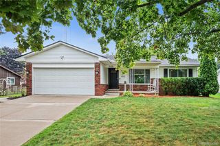 980 S 11th Street, St. Clair, MI 48079