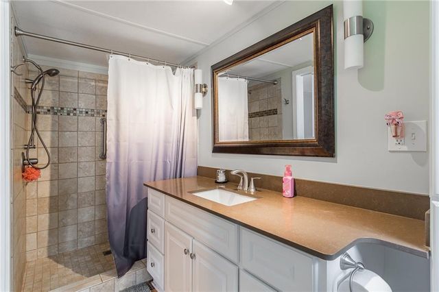 2253 Karen Lane, Gainesville, GA 30501