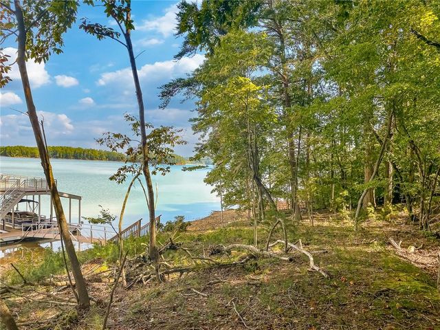 2253 Karen Lane, Gainesville, GA 30501