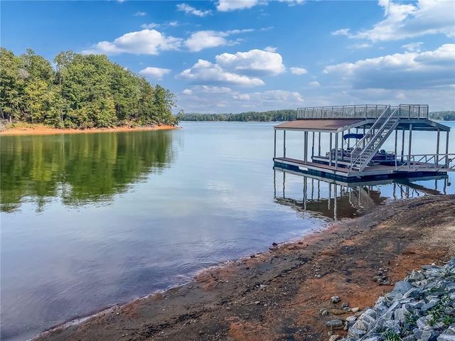 2253 Karen Lane, Gainesville, GA 30501