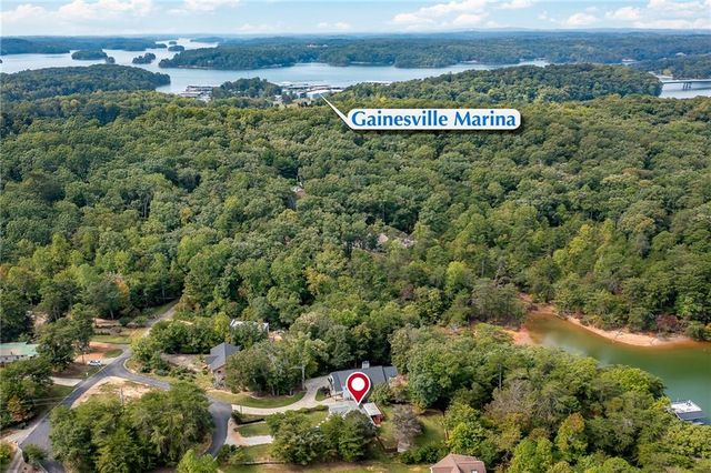 2253 Karen Lane, Gainesville, GA 30501