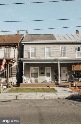 135 WASHINGTON AVE, Ephrata, PA 17522