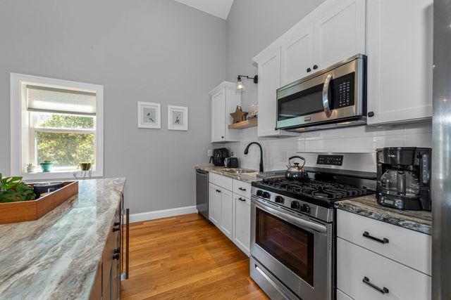 60 Hermon St 3, Winthrop, MA 02152