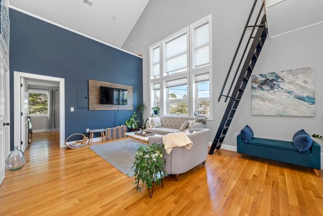 60 Hermon St 3, Winthrop, MA 02152