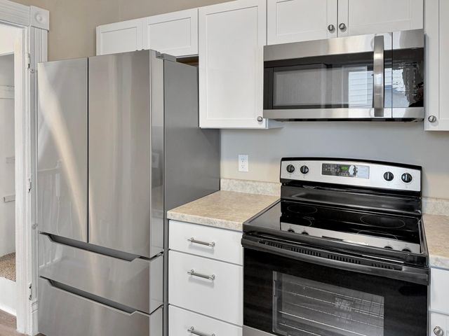 809 11th Avenue N, Fargo, ND 58102