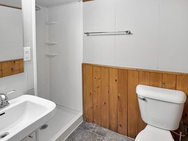 809 11th Avenue N, Fargo, ND 58102