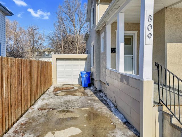 809 11th Avenue N, Fargo, ND 58102