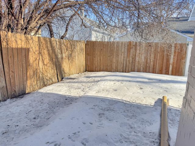 809 11th Avenue N, Fargo, ND 58102