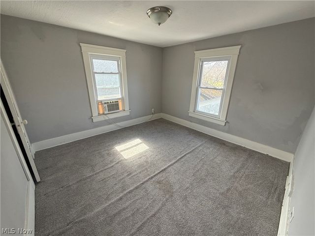 632 Roscoe Avenue, Akron, OH 44306