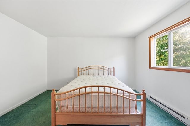 66 Pierce Rd, West Brookfield, MA 01585