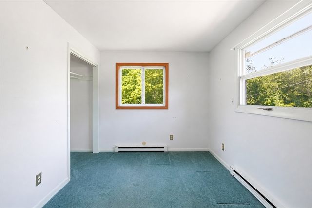 66 Pierce Rd, West Brookfield, MA 01585
