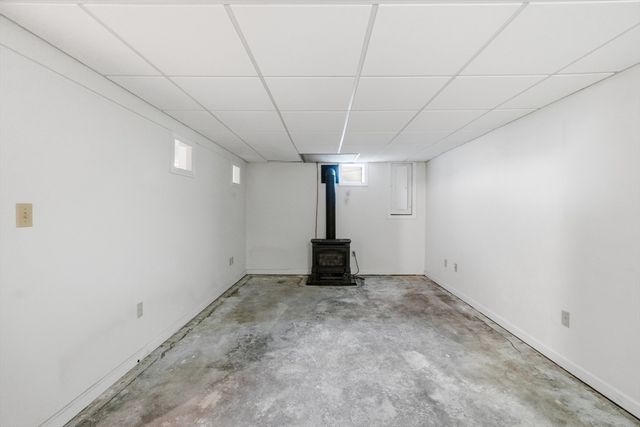66 Pierce Rd, West Brookfield, MA 01585