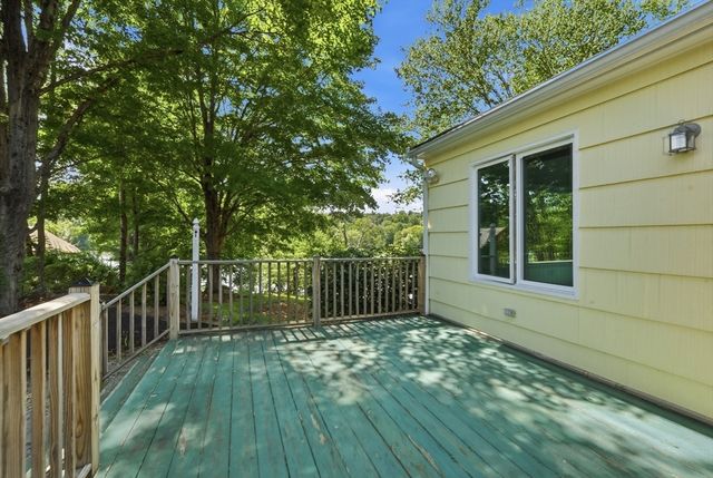 66 Pierce Rd, West Brookfield, MA 01585
