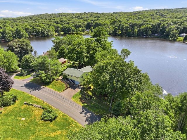 66 Pierce Rd, West Brookfield, MA 01585