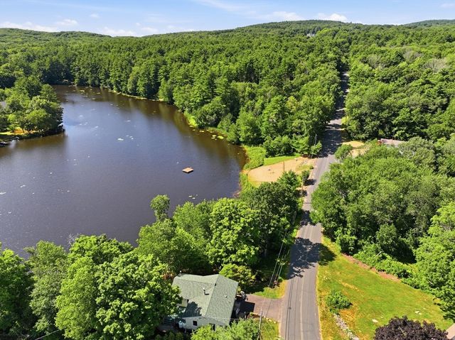 66 Pierce Rd, West Brookfield, MA 01585