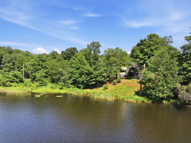 66 Pierce Rd, West Brookfield, MA 01585